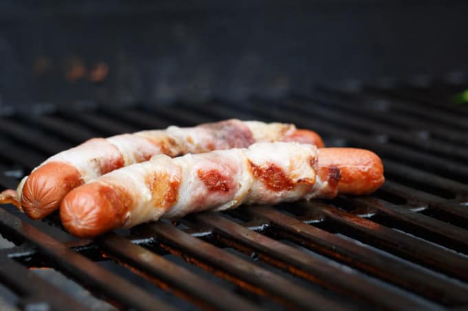bacon-wrapped-jalapeno-popper-hot-dogs-9