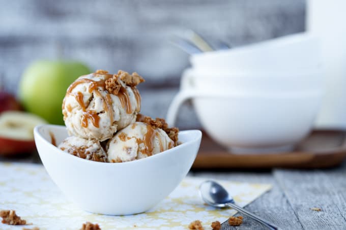 Apple Crisp Ice Cream