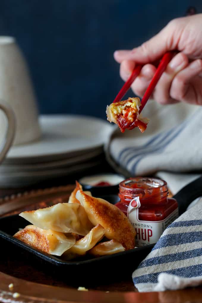 Bacon, Egg, and Cheese Breakfast Wontons | sharedappetite.com