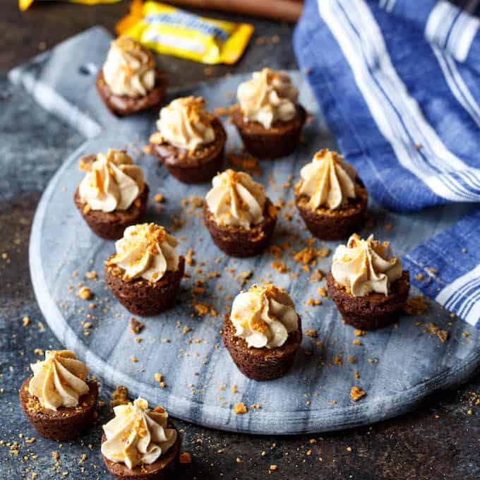 butterfinger cheesecake brownie bites 24 copy