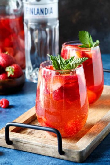 Sparkling Berry Rose Sangria | sharedappetite.com