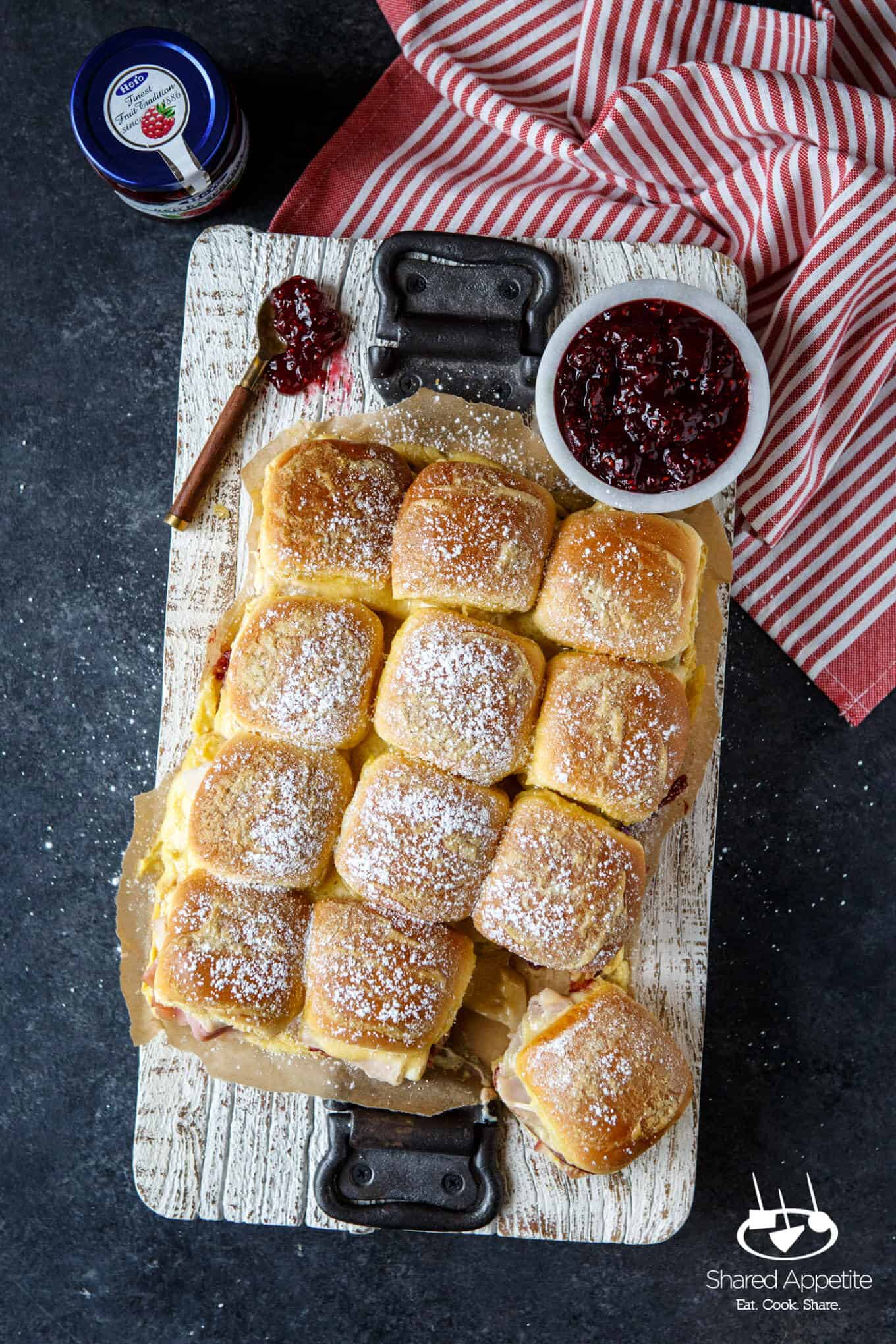 Baked Monte Cristo Slider Sandwiches perfect for brunch easy entertaining | sharedappetite.com