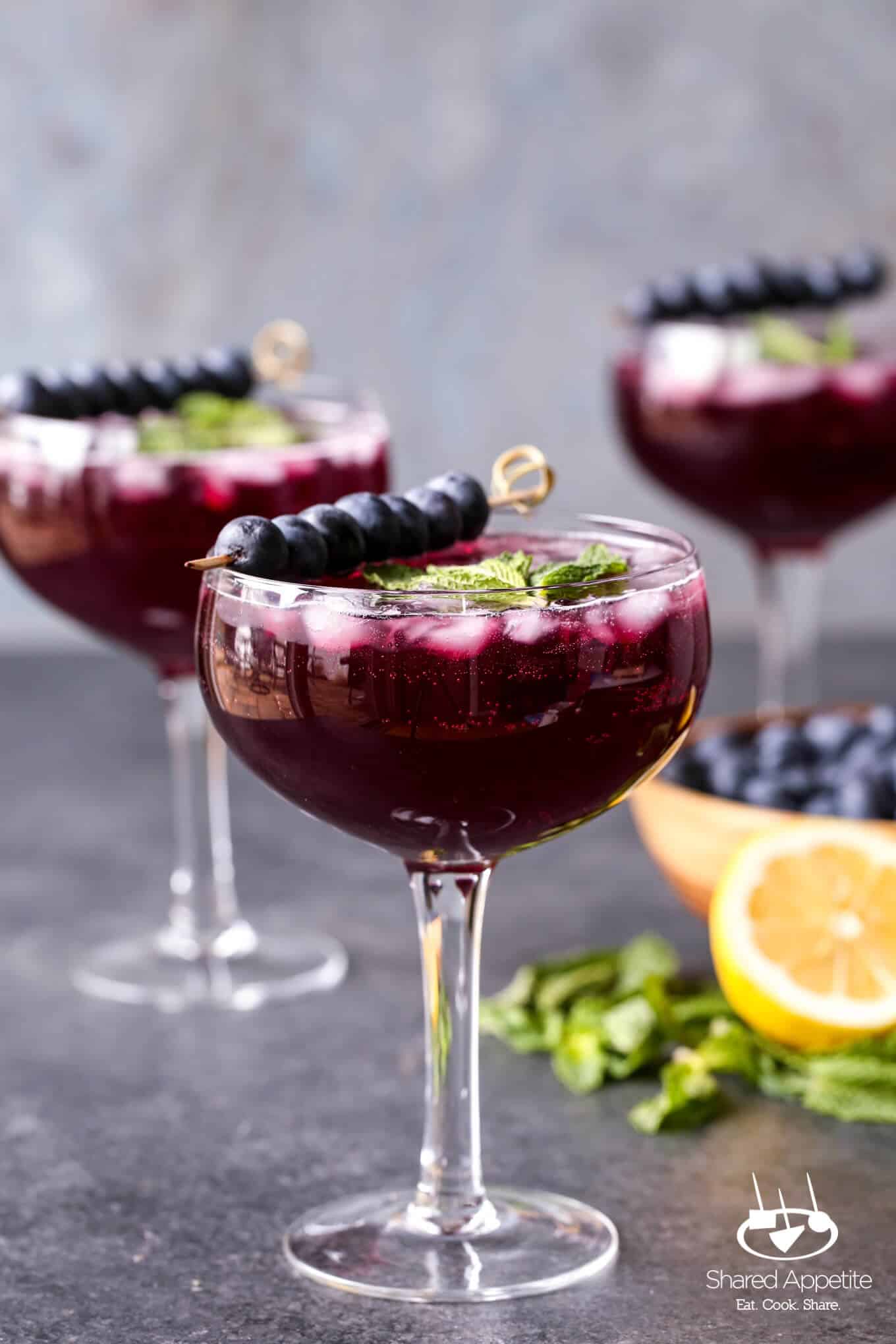 Sparkling Blueberry Lemonade Mojitos | sharedappetite.com