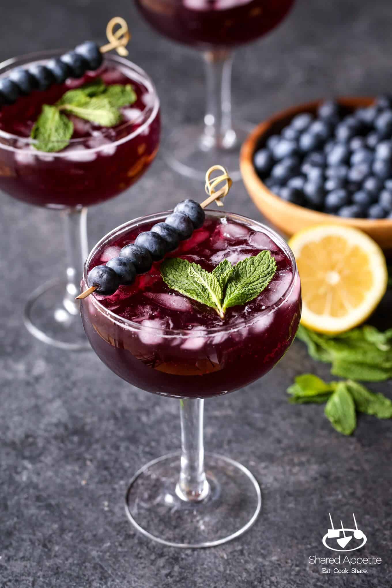 Sparkling Blueberry Lemonade Mojitos | sharedappetite.com