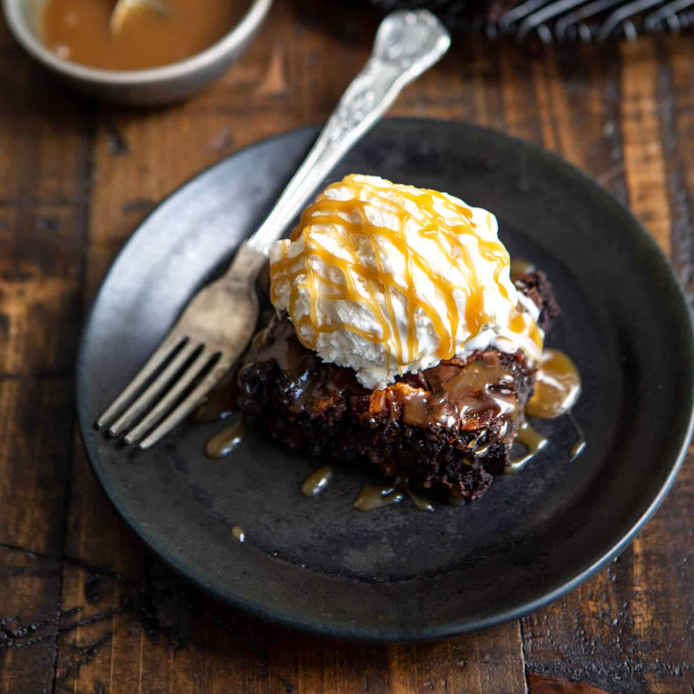 candied bacon brownie sundaes whiskey caramel sauce 50 2