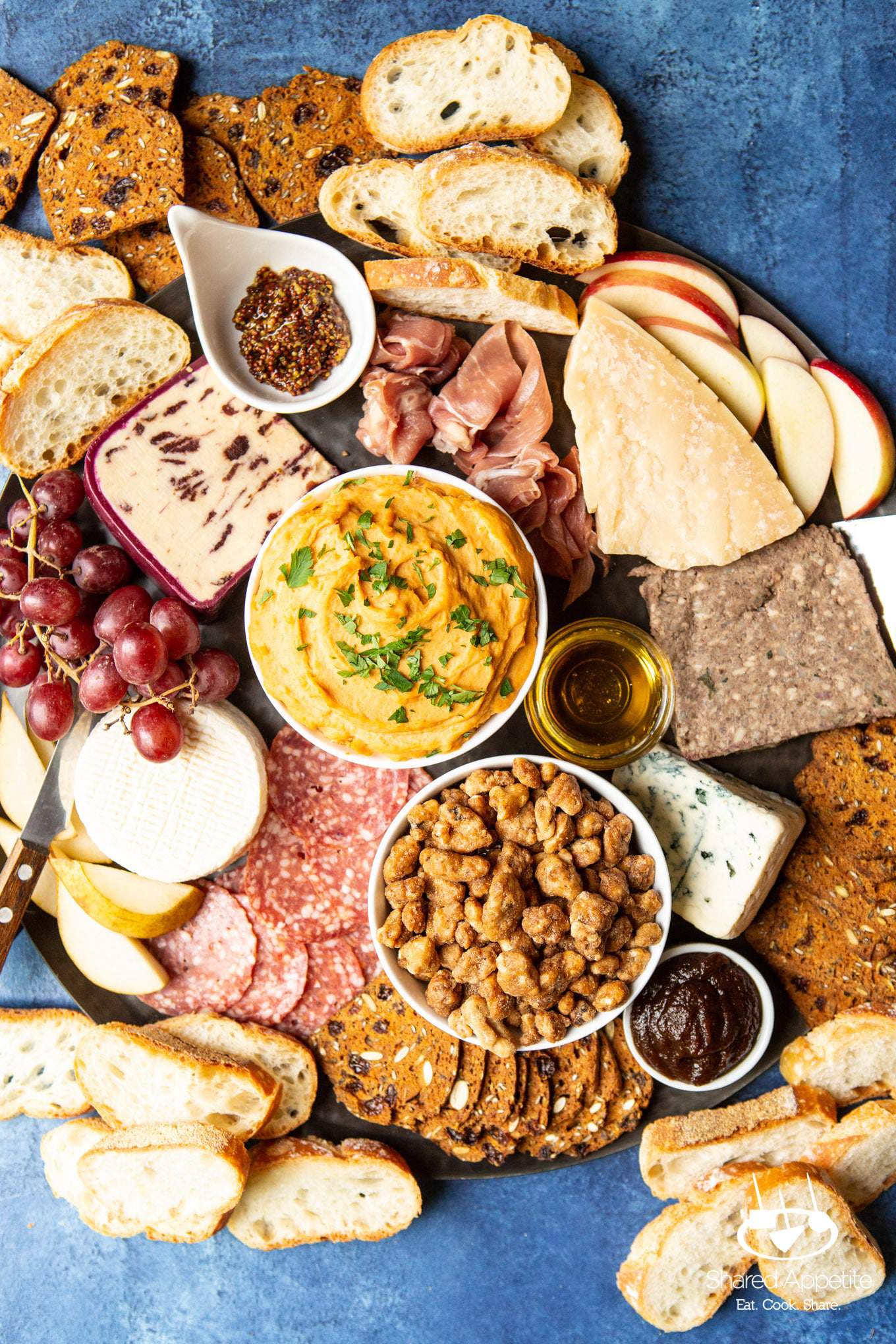 How To Create an Epic Fall Charcuterie Board