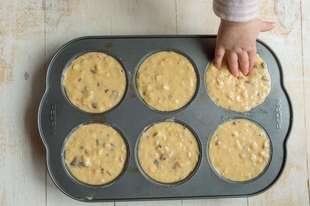 banana oat muffin